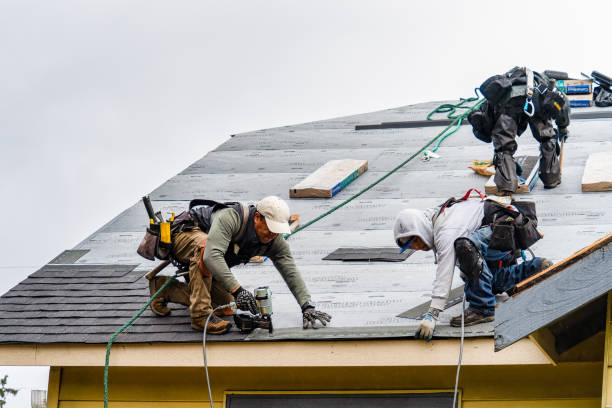 Professional Gutter Installation technician working in New Milford, NY